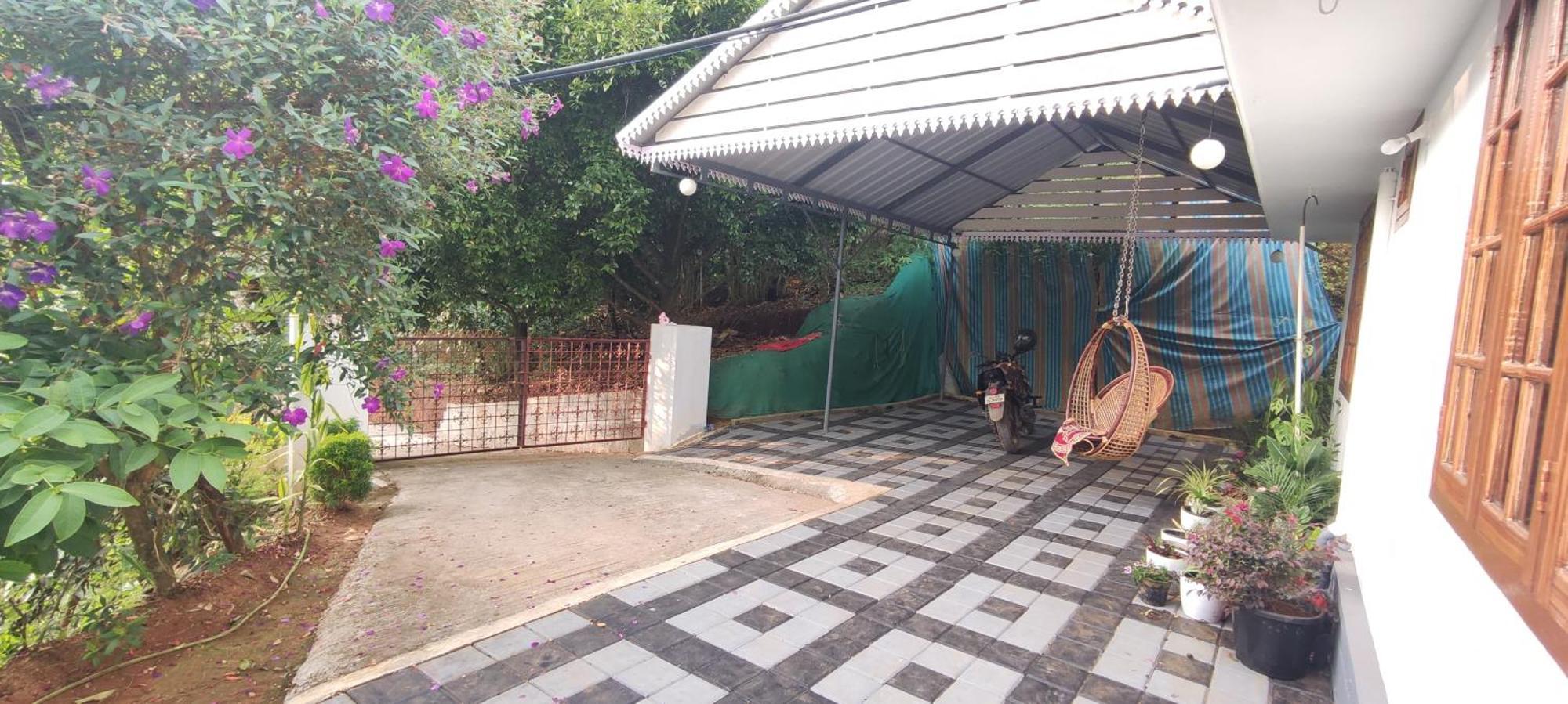 Koonamparayil Home Stay Munnar Anaviratty-Family Only Exterior photo